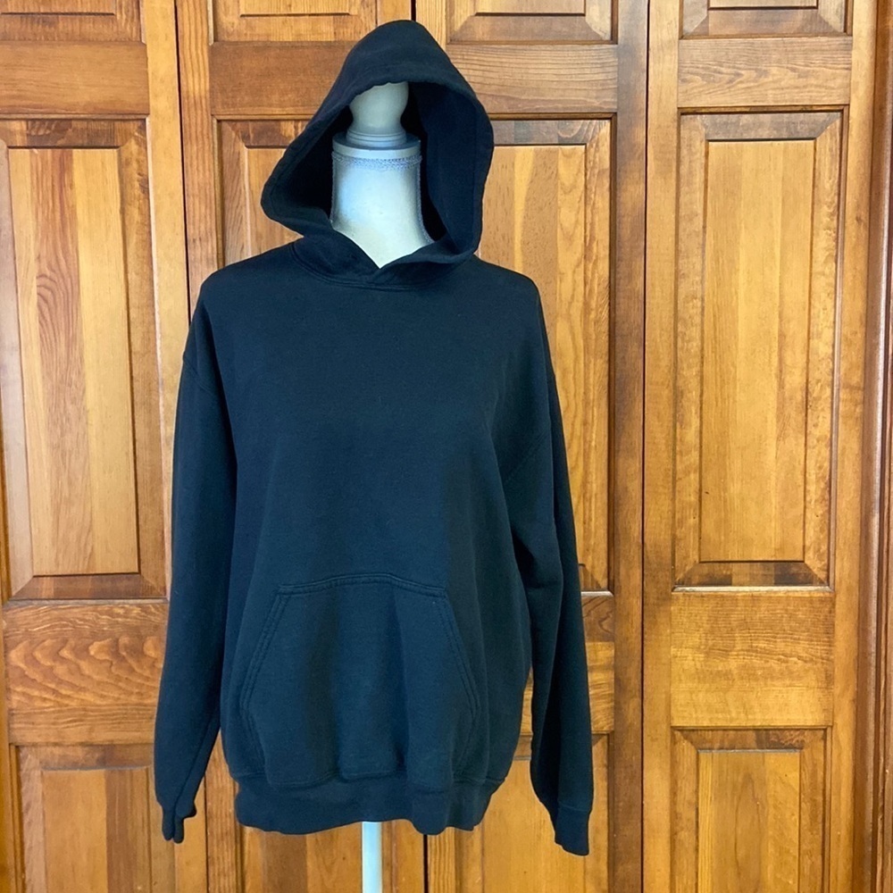 Gildan Heavy Blend Graphic Hooded Sweatshirt Flag and 3 Leaf Clover Medium